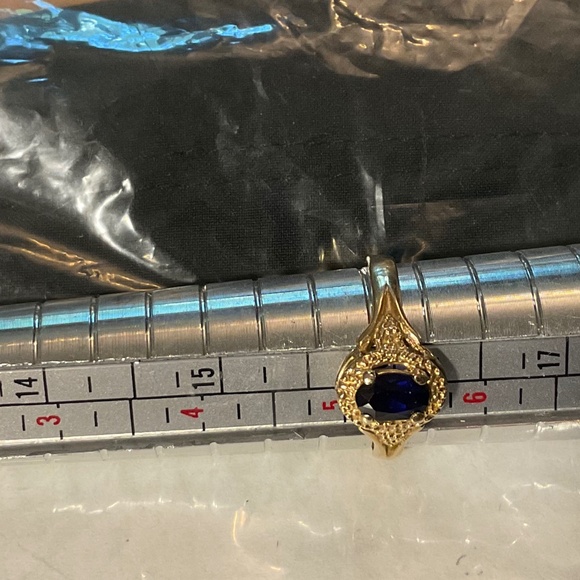 Sapphire 10 kt Gold Ring size 5.5 - Picture 3 of 5